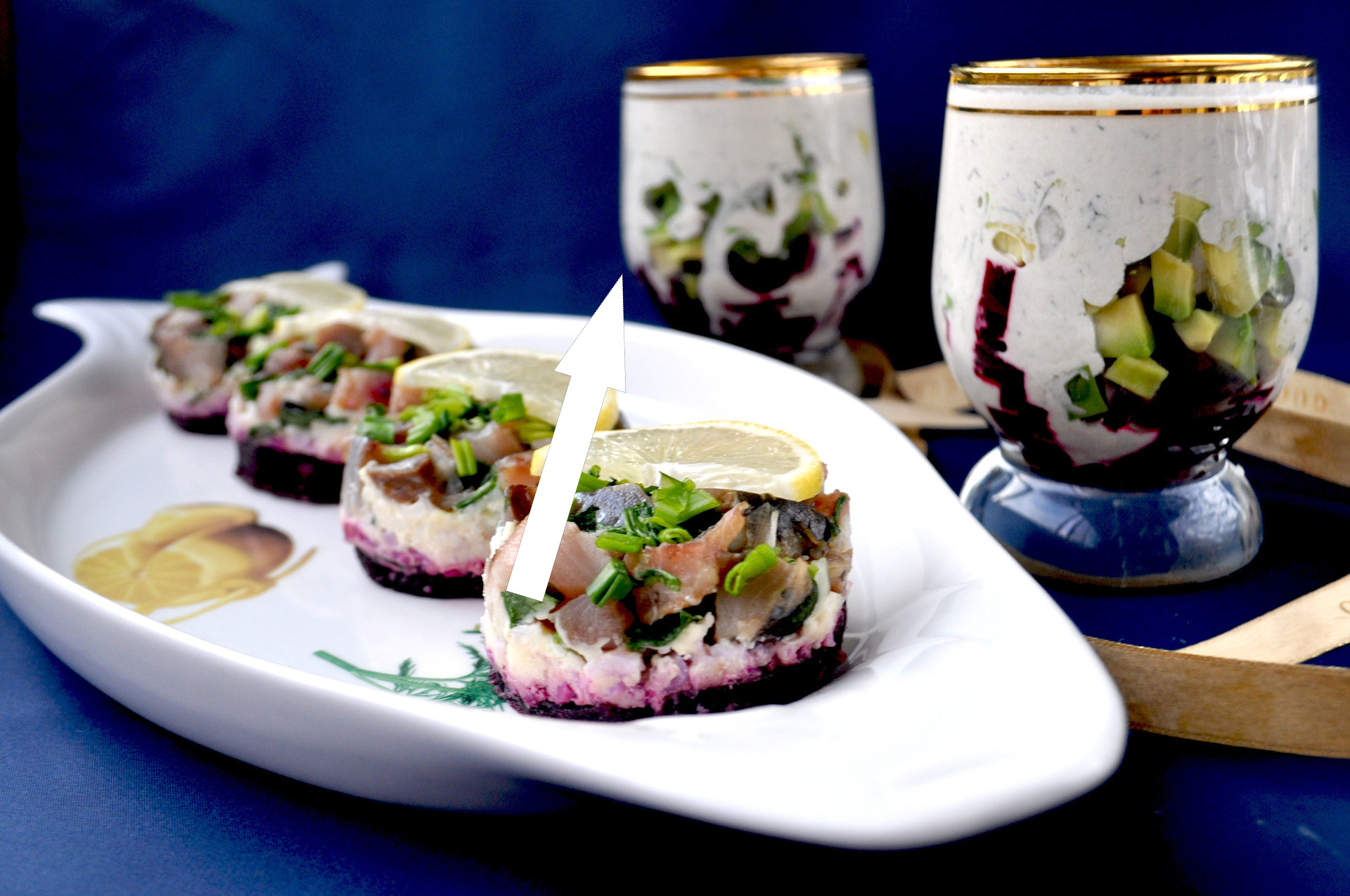 Селёдка под шубой в формате роллов и тартаров