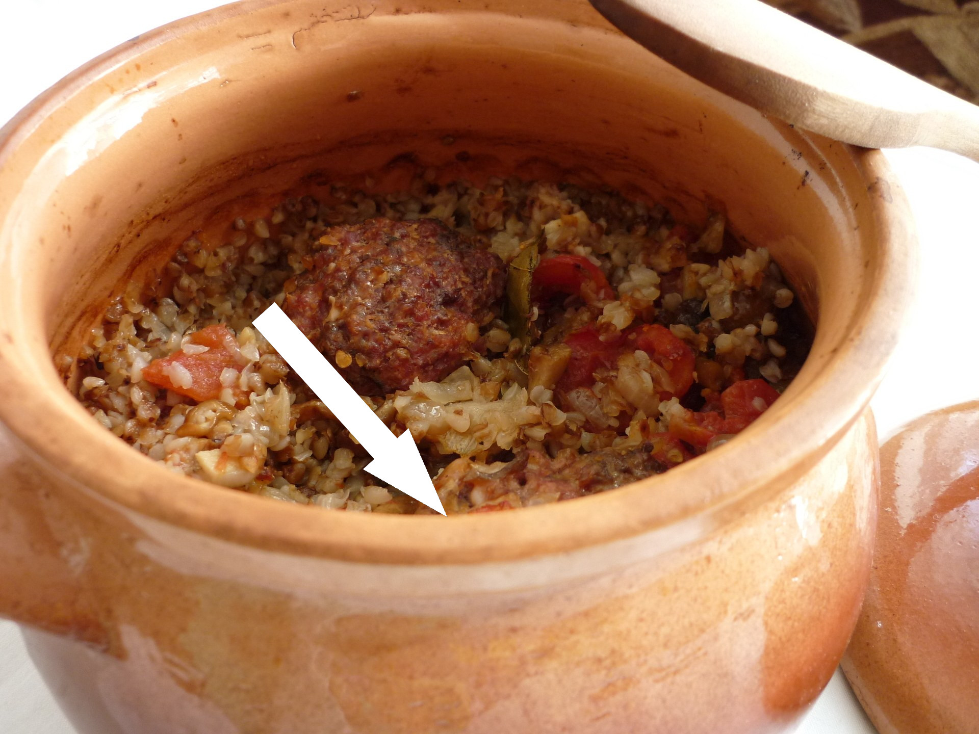 Гречневая каша с грибами в горшочке — секрет томления в печи от бабушки