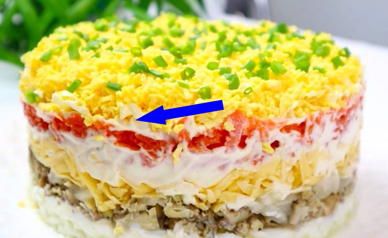 Секретный рецепт салата «Мимоза» с сайрой, который взорвал TikTok