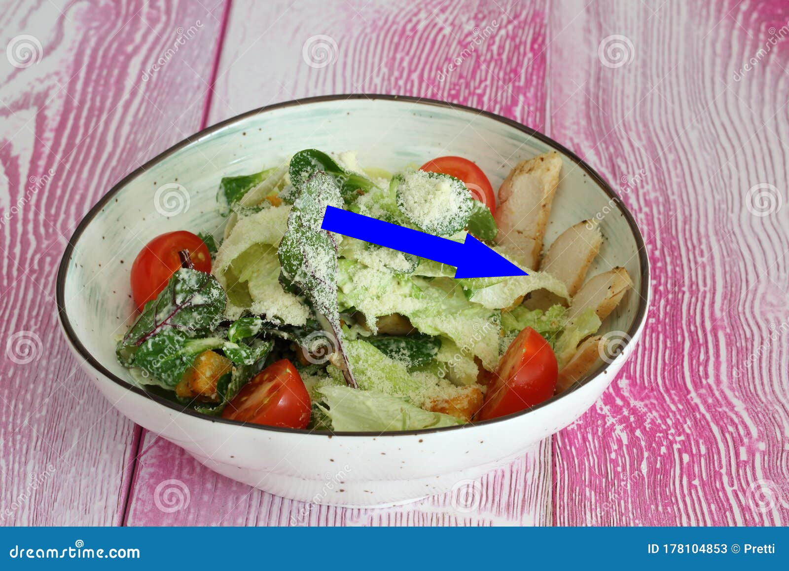 Секретный рецепт Цезаря с русским акцентом — солёные огурцы вместо анчоусов