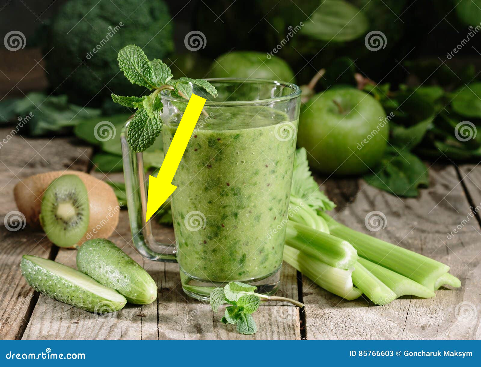 Этот смузи с огурцом и мятой взорвал мой блогерский рейтинг