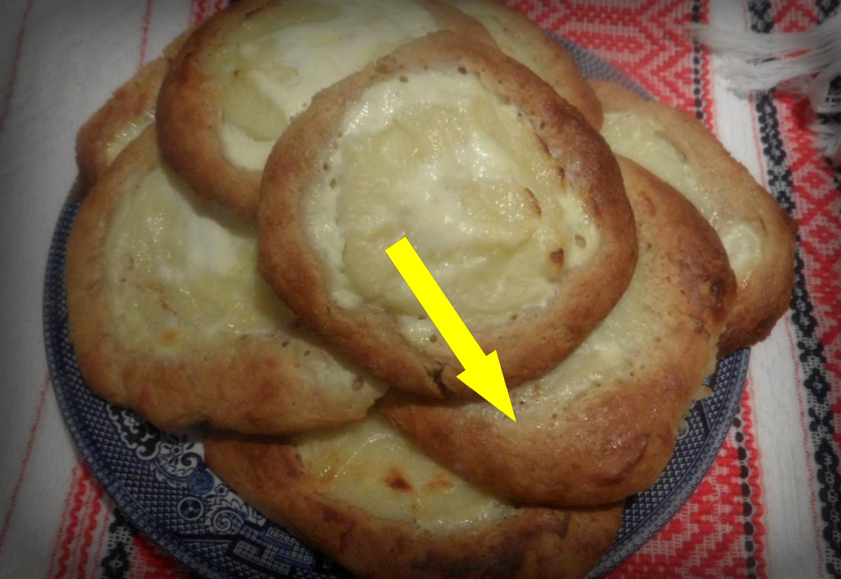 Эти ржаные лепёшки ели ещё при царе — готовим сибирские шаньги по старинному рецепту