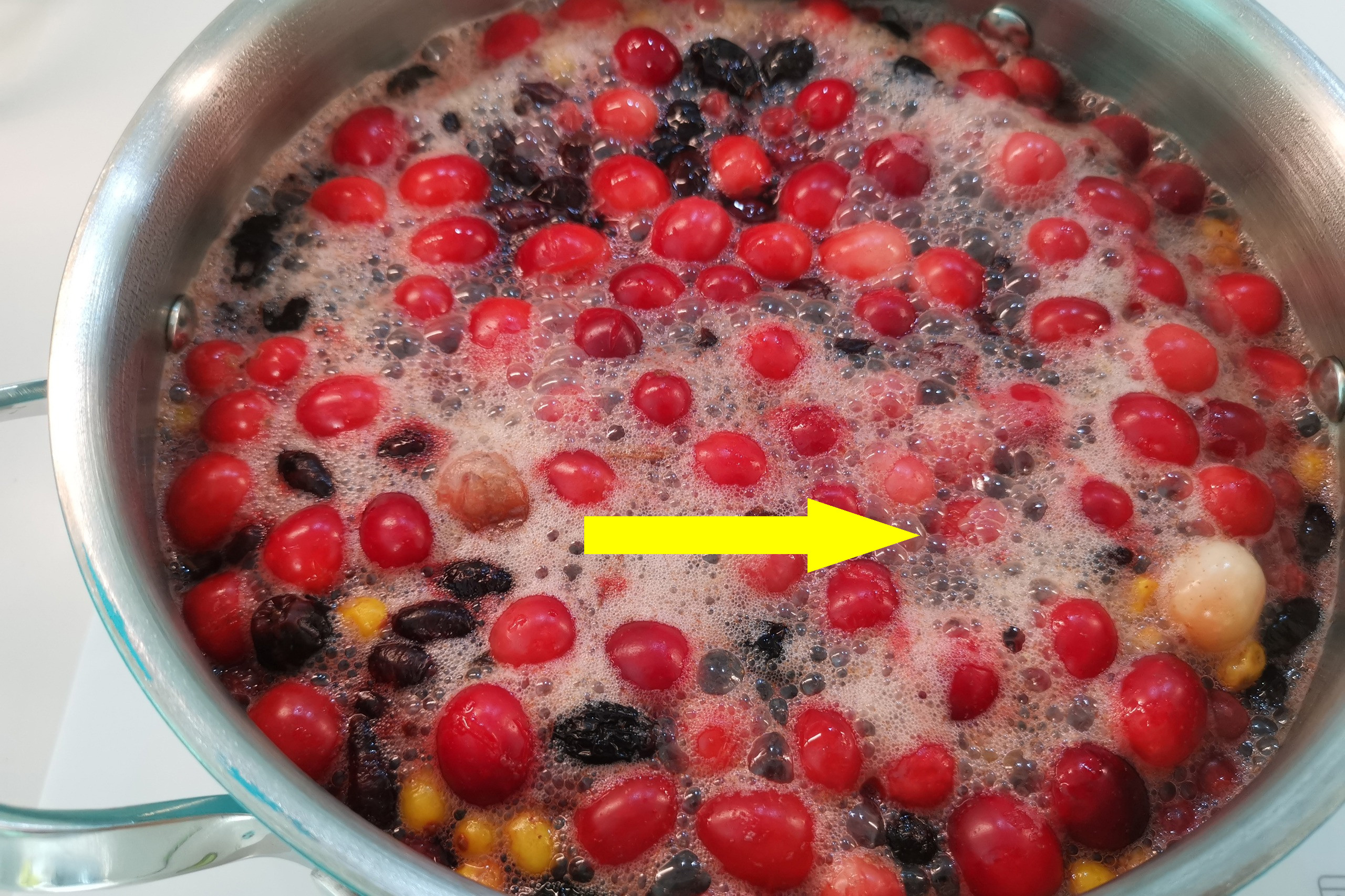 Этот забытый рецепт мочёной брусники с яблоками взорвал мой блог