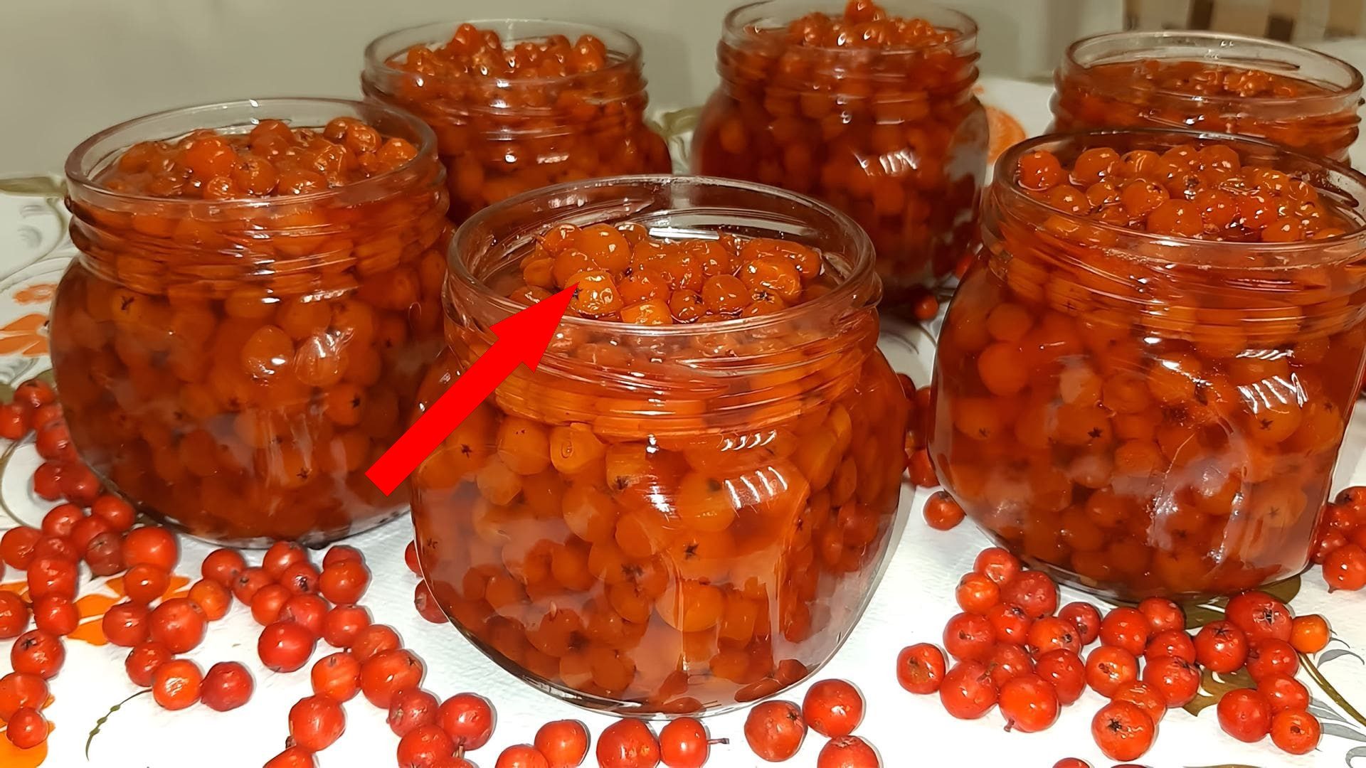 Мочёная рябина с мёдом — секрет сибирских долгожителей против авитаминоза