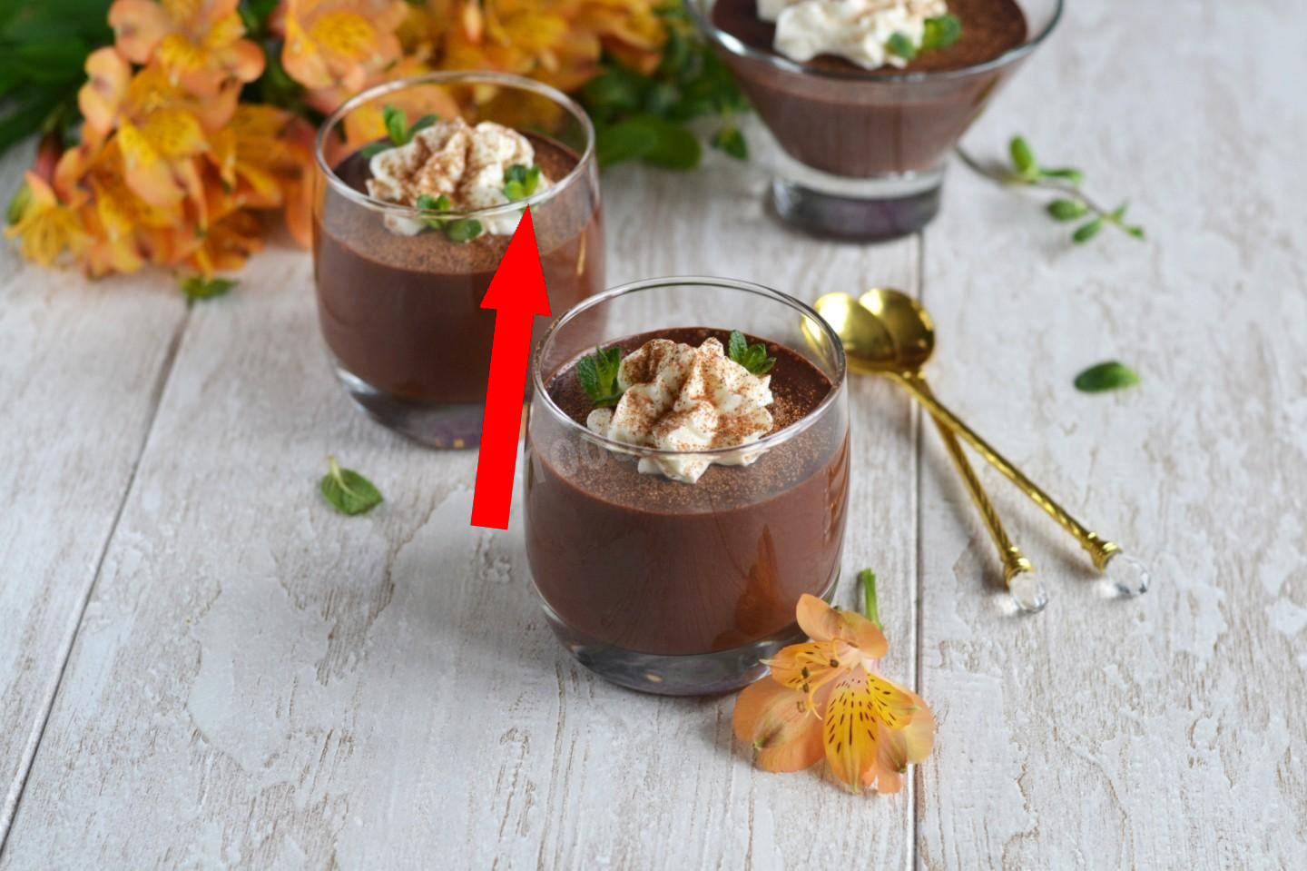 Этот шоколадный мусс из авокадо взорвал TikTok — и вот почему