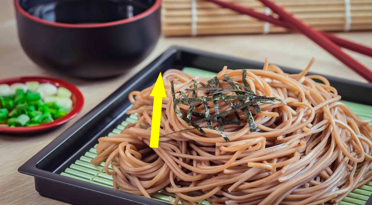 Гречневая лапша с арахисовым соусом взорвет ваш вкус