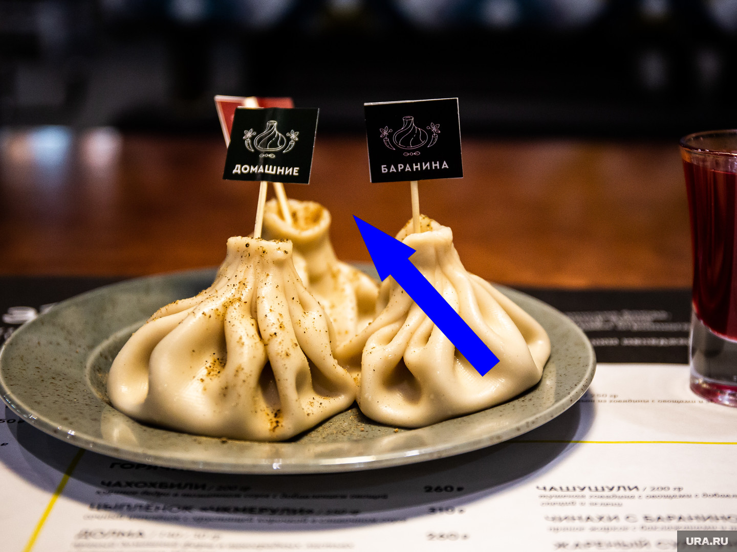 Грузинский хинкали-бургер взорвал соцсети и желудки