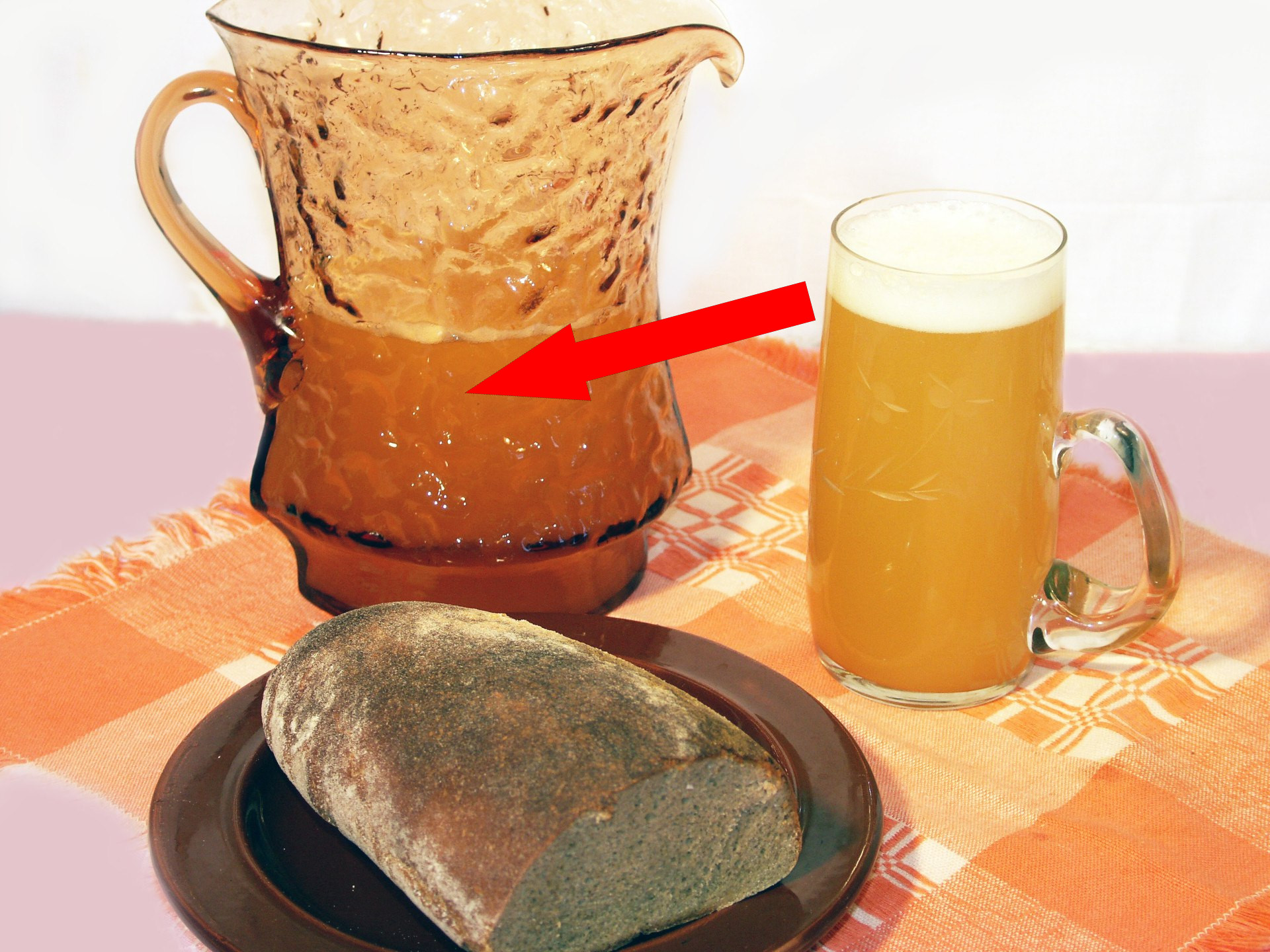 Секретный рецепт советского кваса с изюмом, который взорвал TikTok