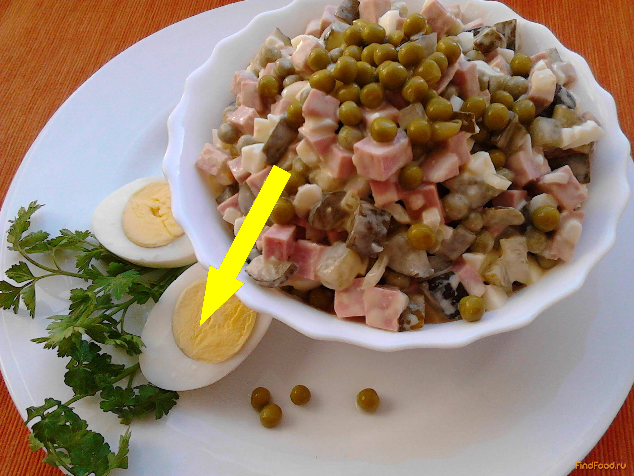 Секретный рецепт салата «Оливье», который заставит гостей просить добавки