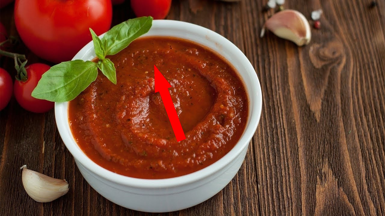 Секрет идеального томатного соуса — ложка сахара