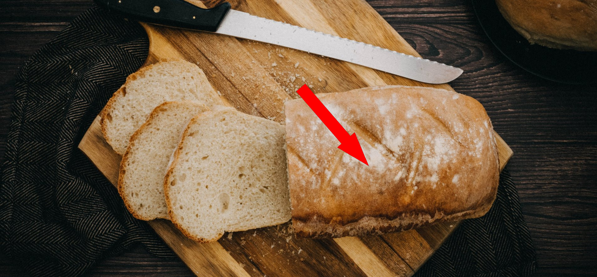 Чёрствый хлеб снова мягкий за 5 минут без магии