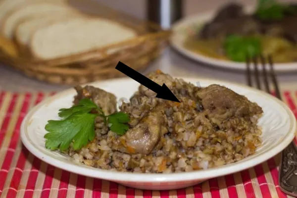 Забытый рецепт поморов возрождает бараний желудок с гречкой