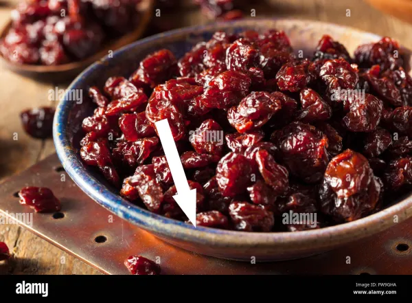 Солёные вишни в бочке — забытый русский деликатес для мясных пиров