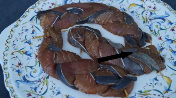 Секрет донских рыбаков как запечь сома в глине без духовки